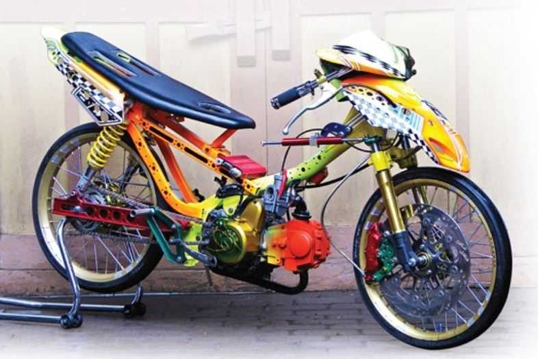Racing Style Honda Supra X 125 Modifikasi Drag Bike