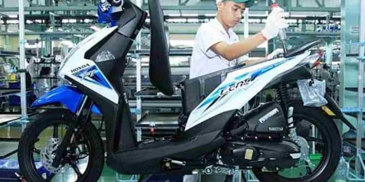 Penjualan Sepeda  Motor  2021 di Indonesia  Diprediksi Cuma 3 