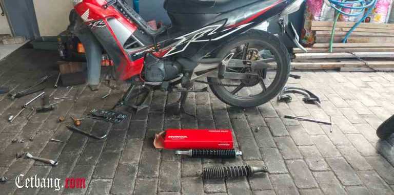 Pengalaman Pertama Ganti Shockbreaker Belakang Honda Supra x 125